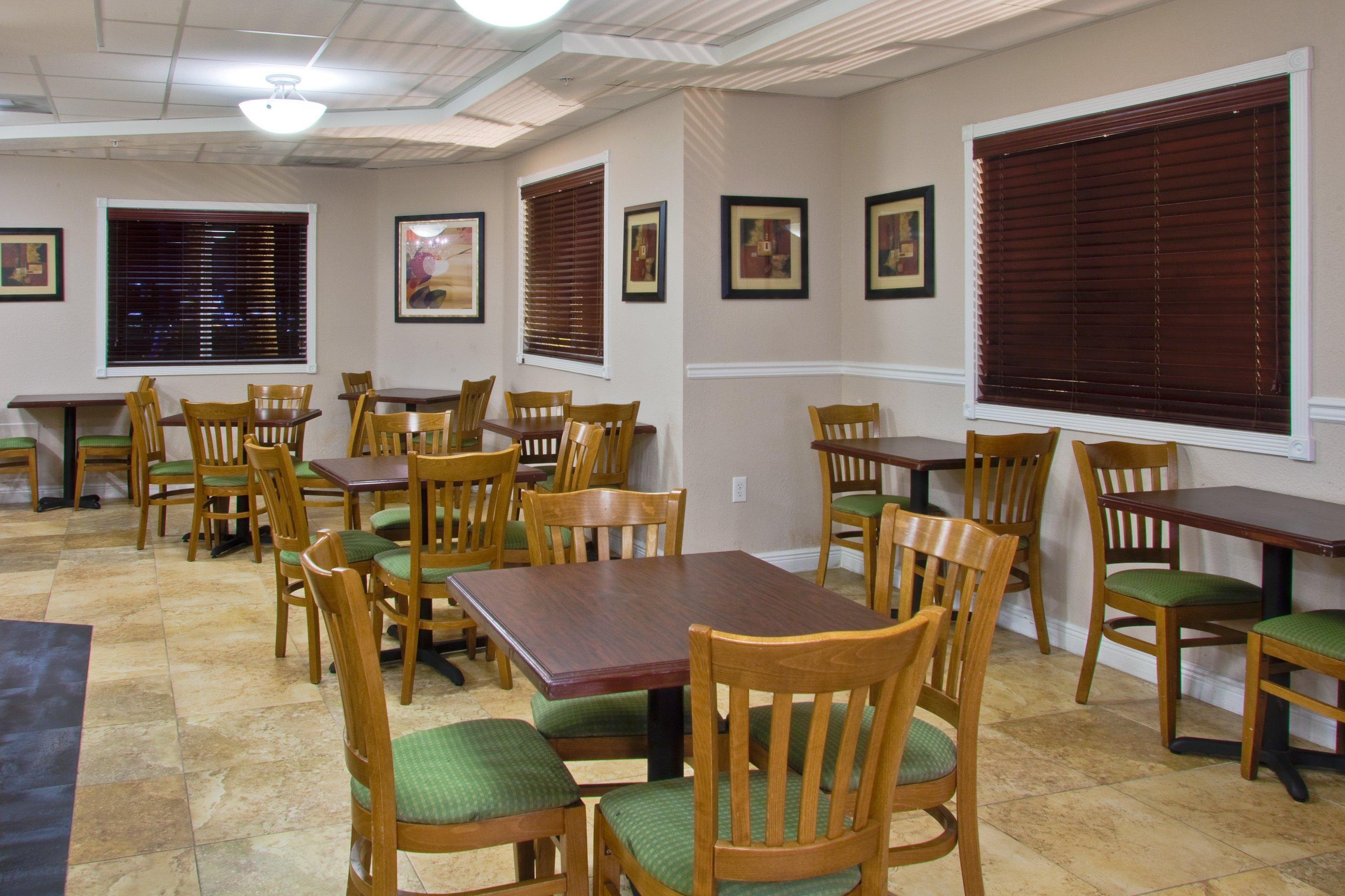 Holiday Inn Express West Palm Beach Metrocentre By Ihg Exterior foto