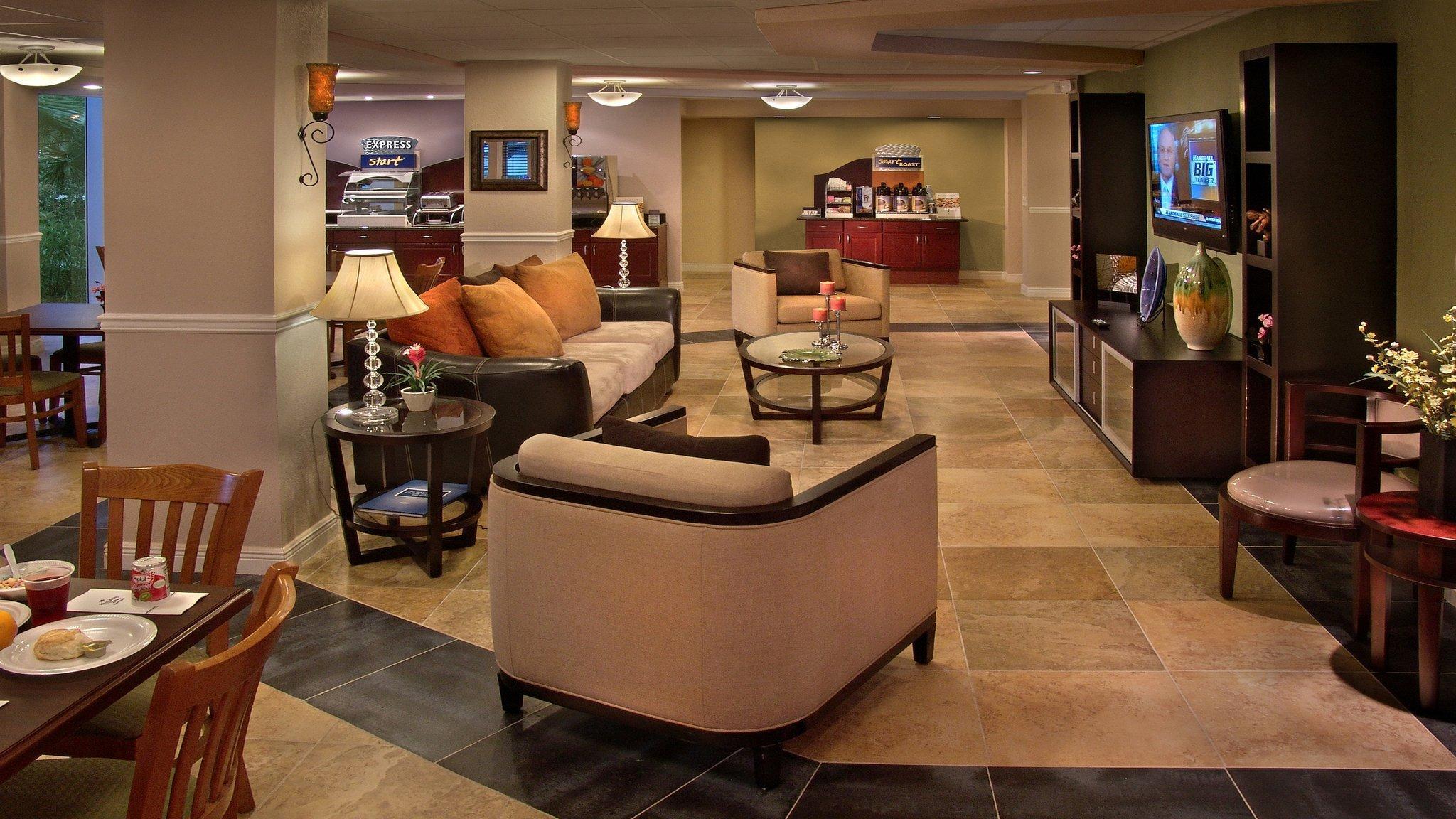 Holiday Inn Express West Palm Beach Metrocentre By Ihg Exterior foto