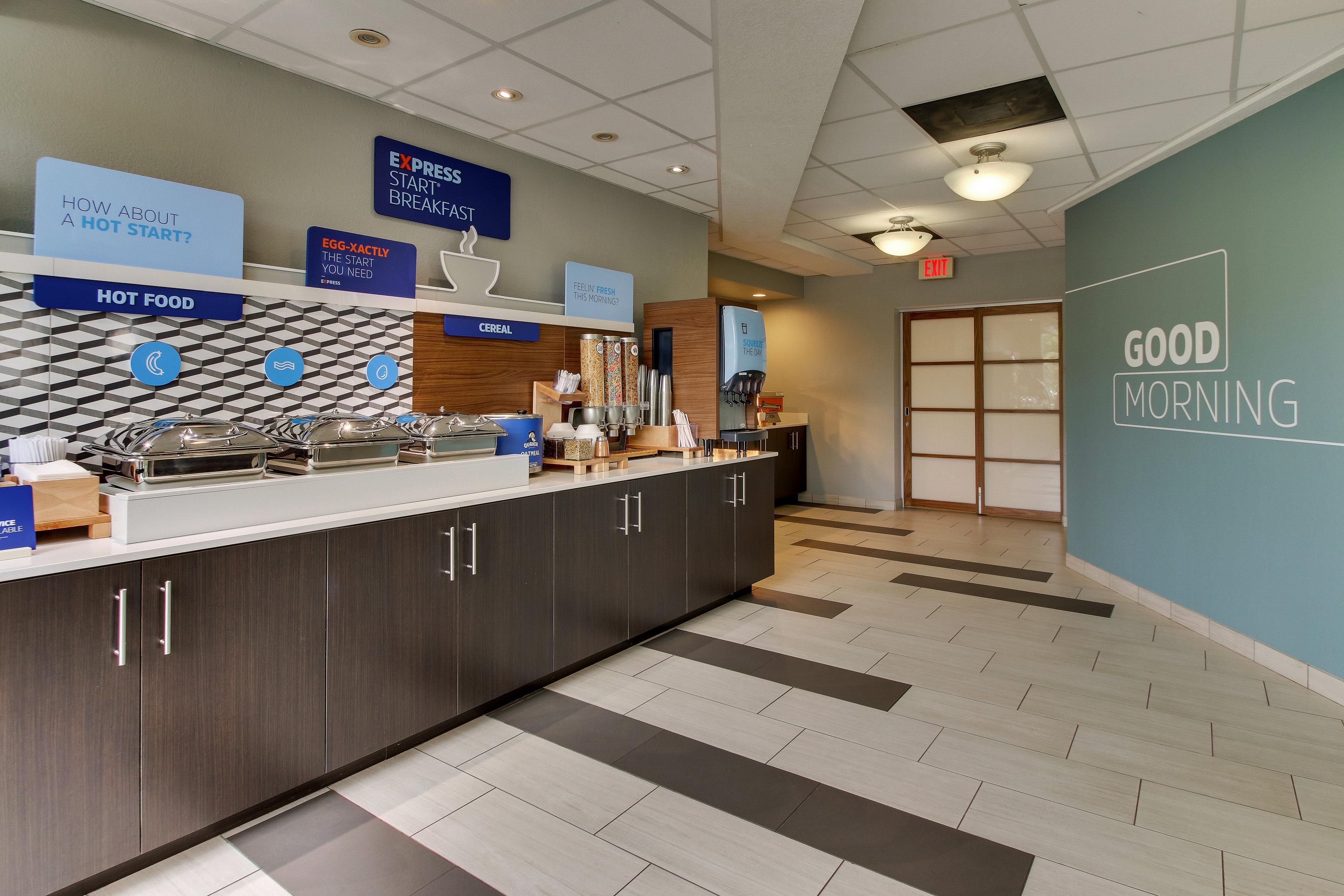 Holiday Inn Express West Palm Beach Metrocentre By Ihg Exterior foto