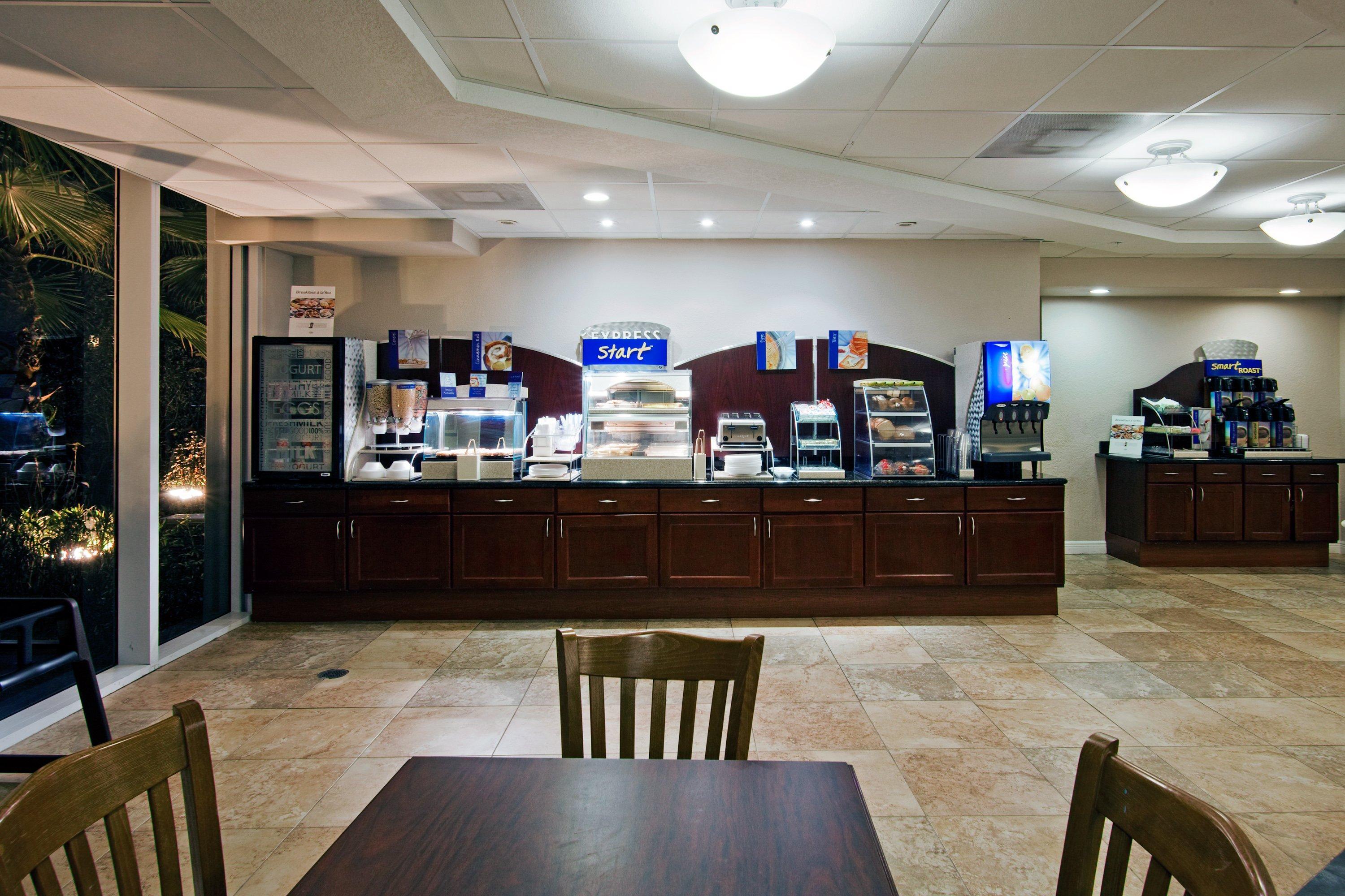 Holiday Inn Express West Palm Beach Metrocentre By Ihg Interior foto